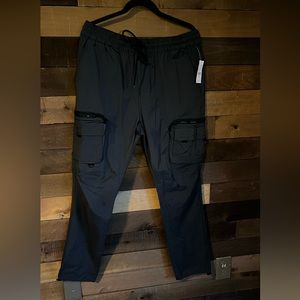 Pacsun men’s Black Relaxed Fit Cargo pants size Large